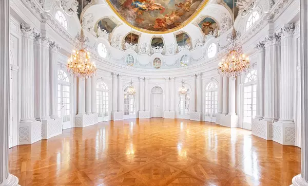 Weißer Saal im Schloss Solitude Stuttgart